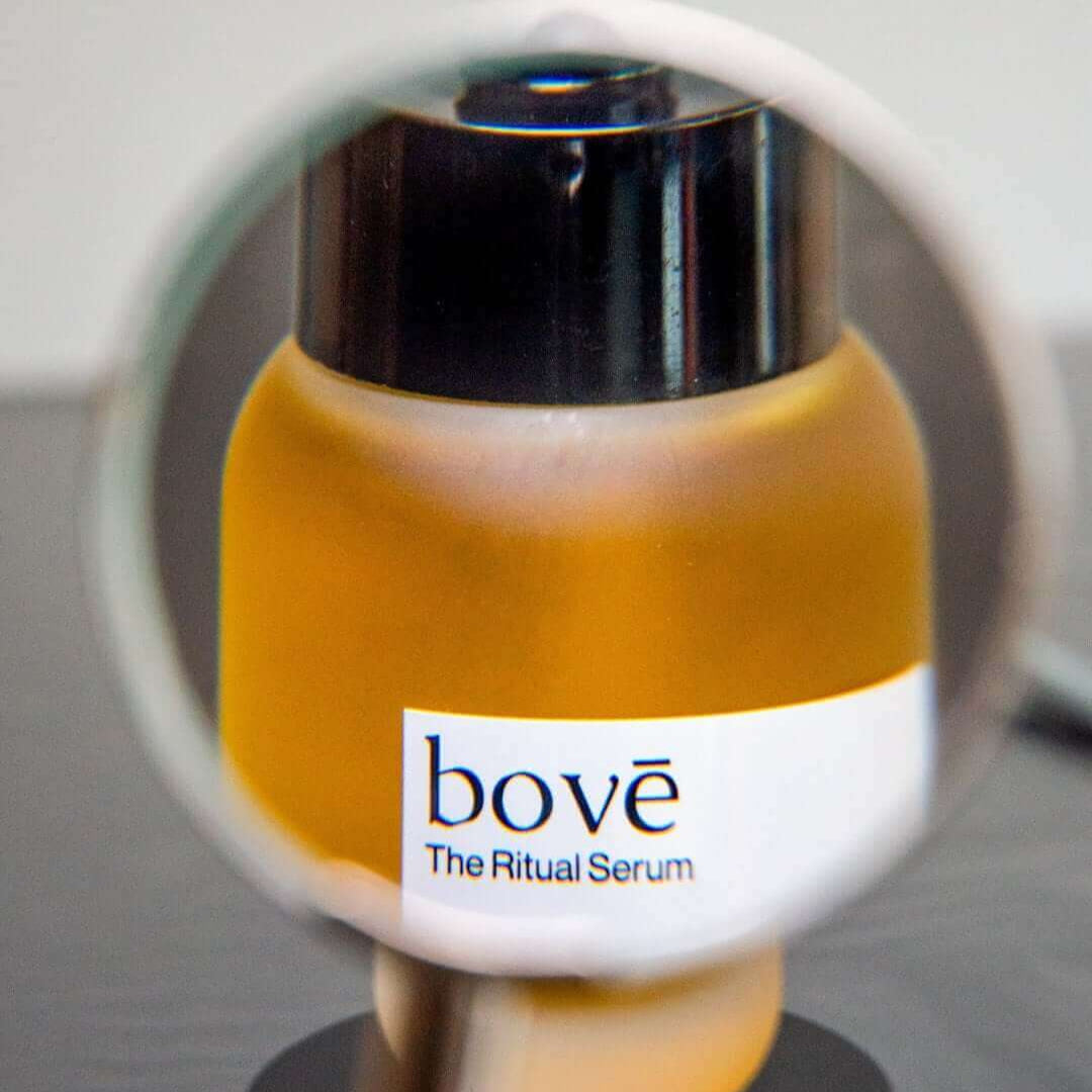 Sérum de bakuchiol de Bove Health para piel luminosa